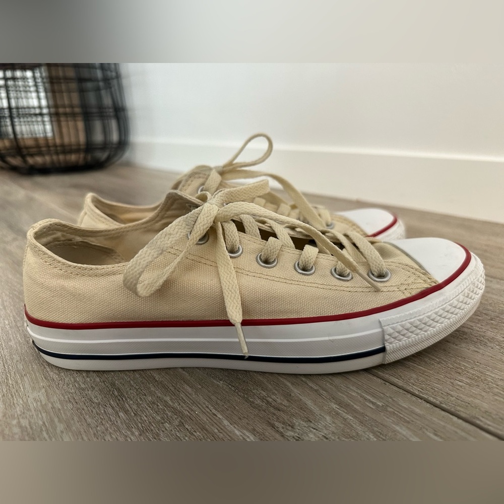 Beige Converse Size 8 Womens